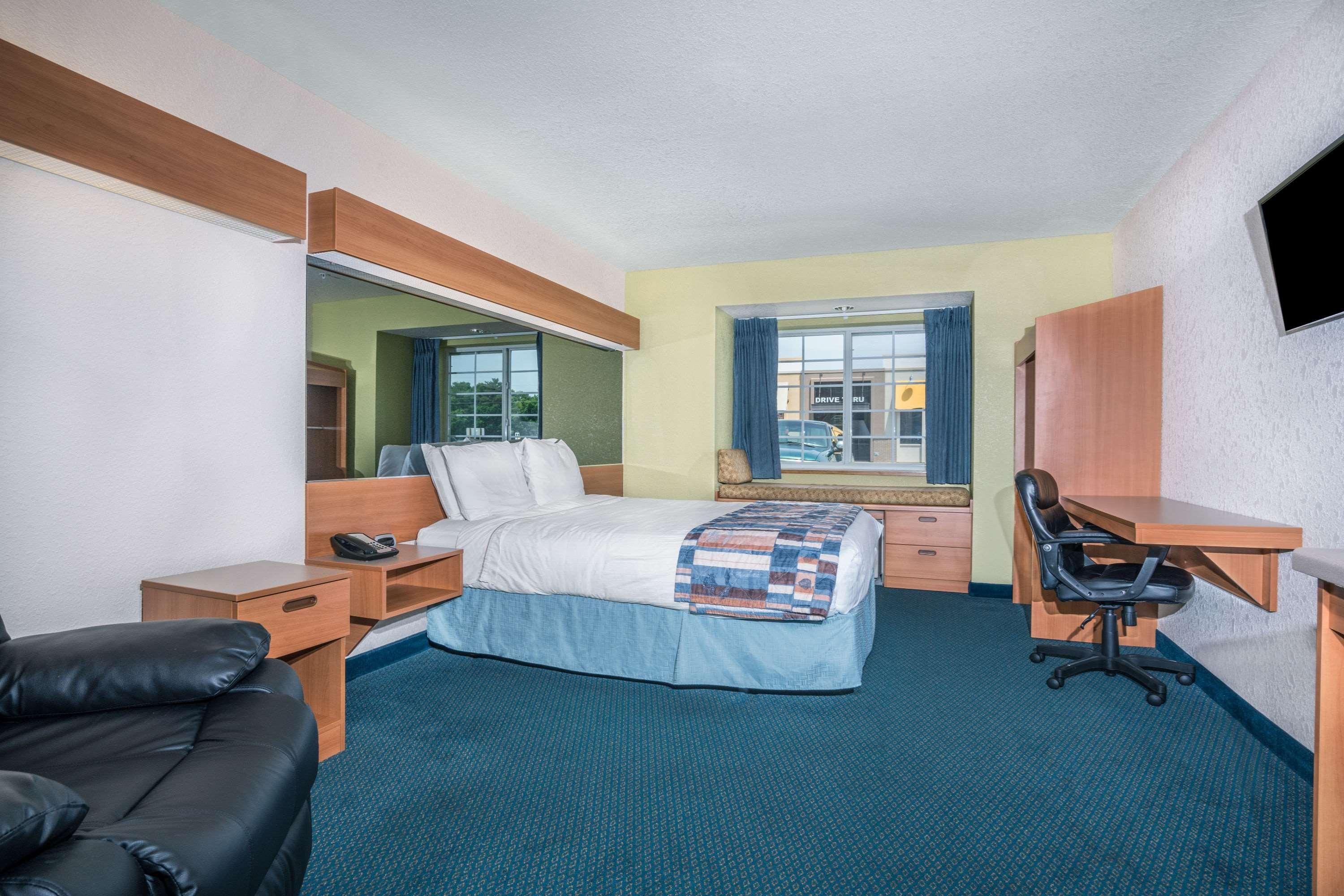 Microtel Inn & Suites Tomah Extérieur photo