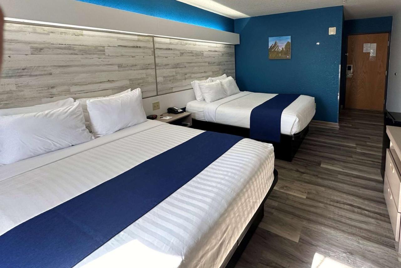 Microtel Inn & Suites Tomah Extérieur photo