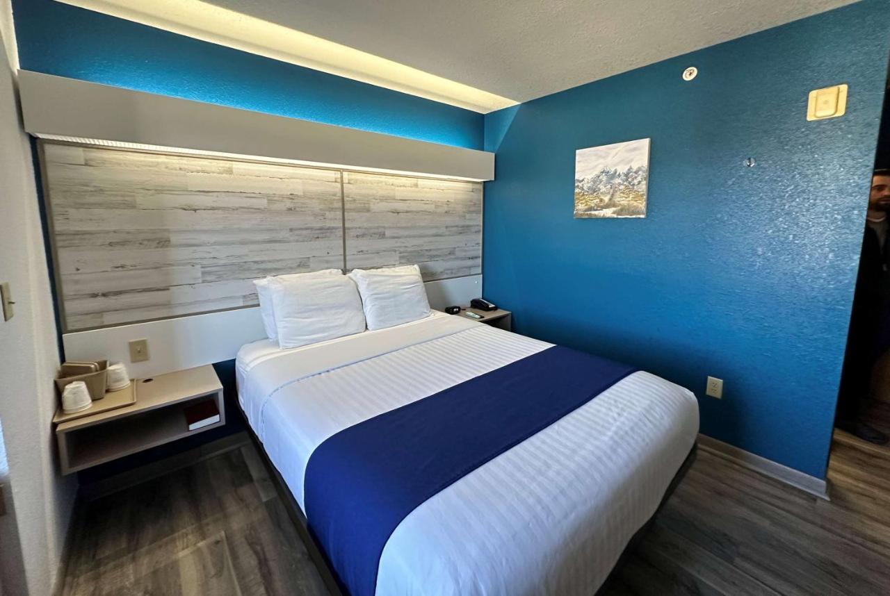 Microtel Inn & Suites Tomah Extérieur photo